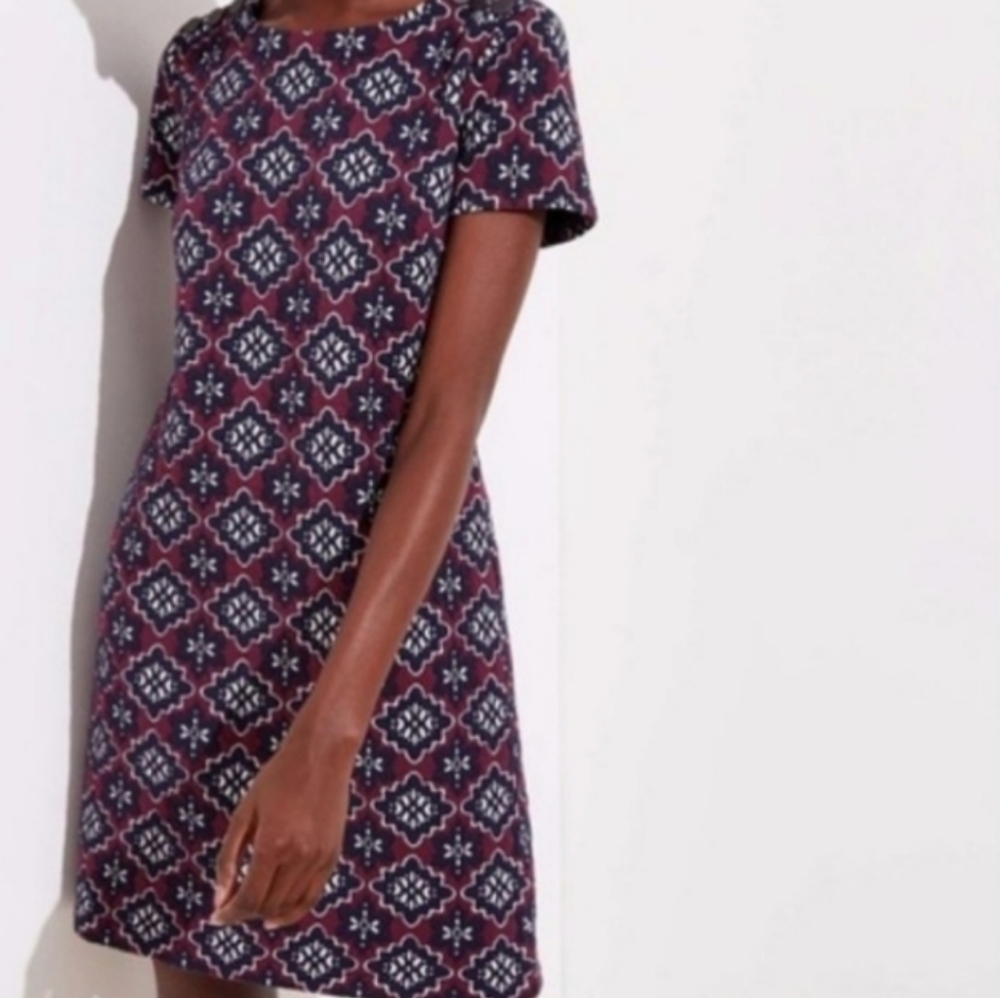 LOFT Burgundy+Navy Jacquard Shift Dress In Size 0 - Picture 2 of 6